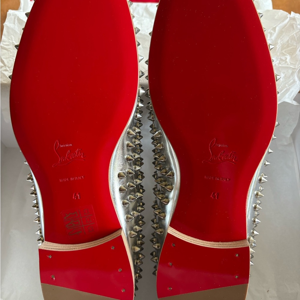 Christian Louboutin Rollerboy Spikes Flat - Picture 4 of 7